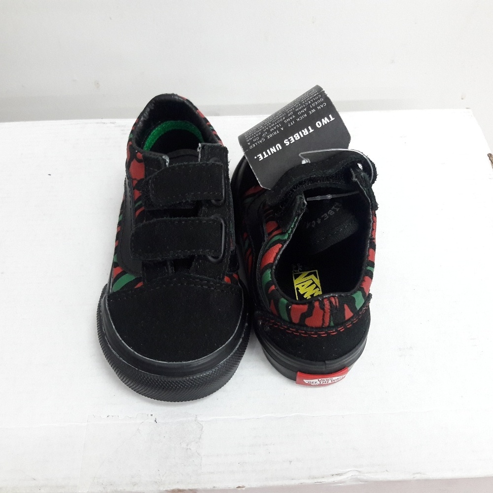 VANS - Picture 2 of 3